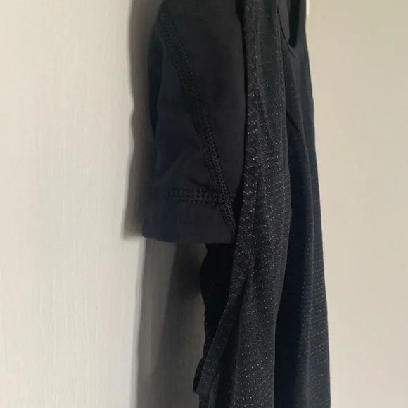 Lululemon top - Picture 5 of 5